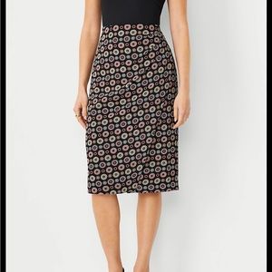 Ann Taylor Black and Red Patterned Pencil Skirt